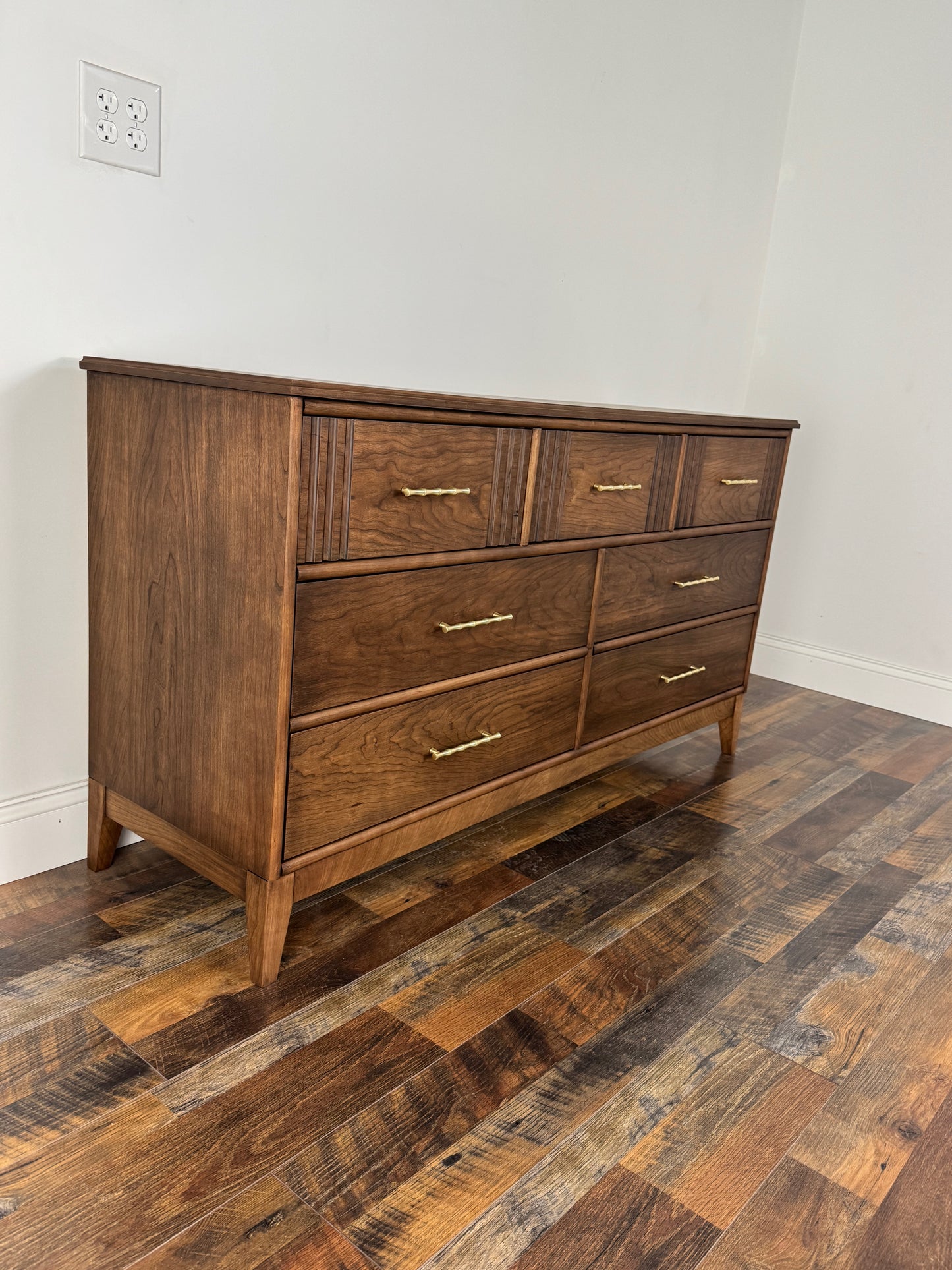 Ridgeline Collection - Mid Century 3 Over 4 Dresser