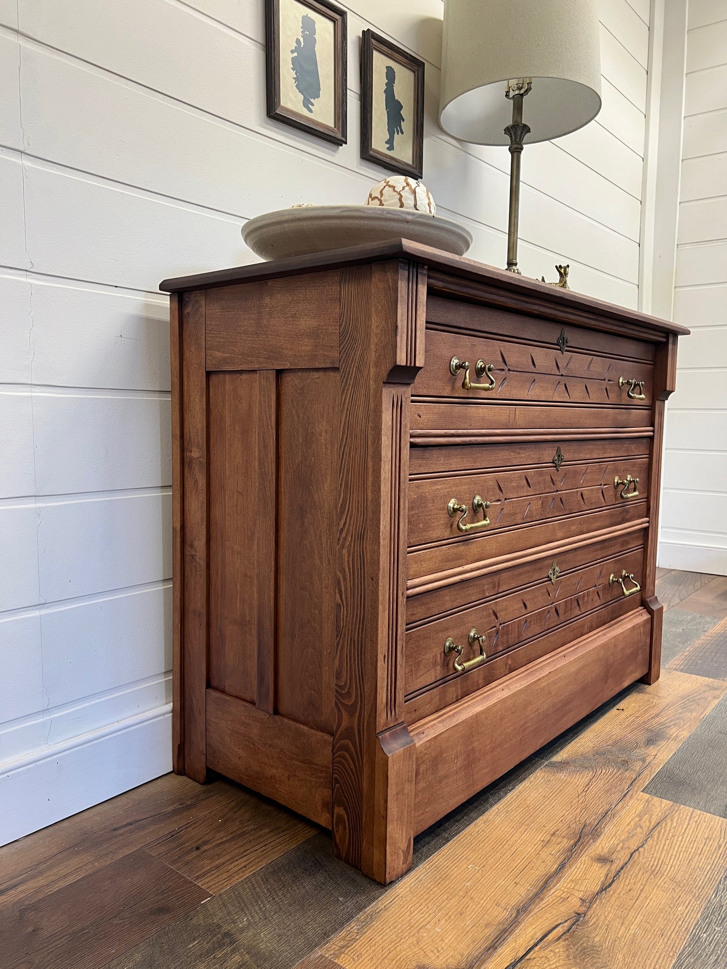 Antique 20th Century Eastlake Dresser