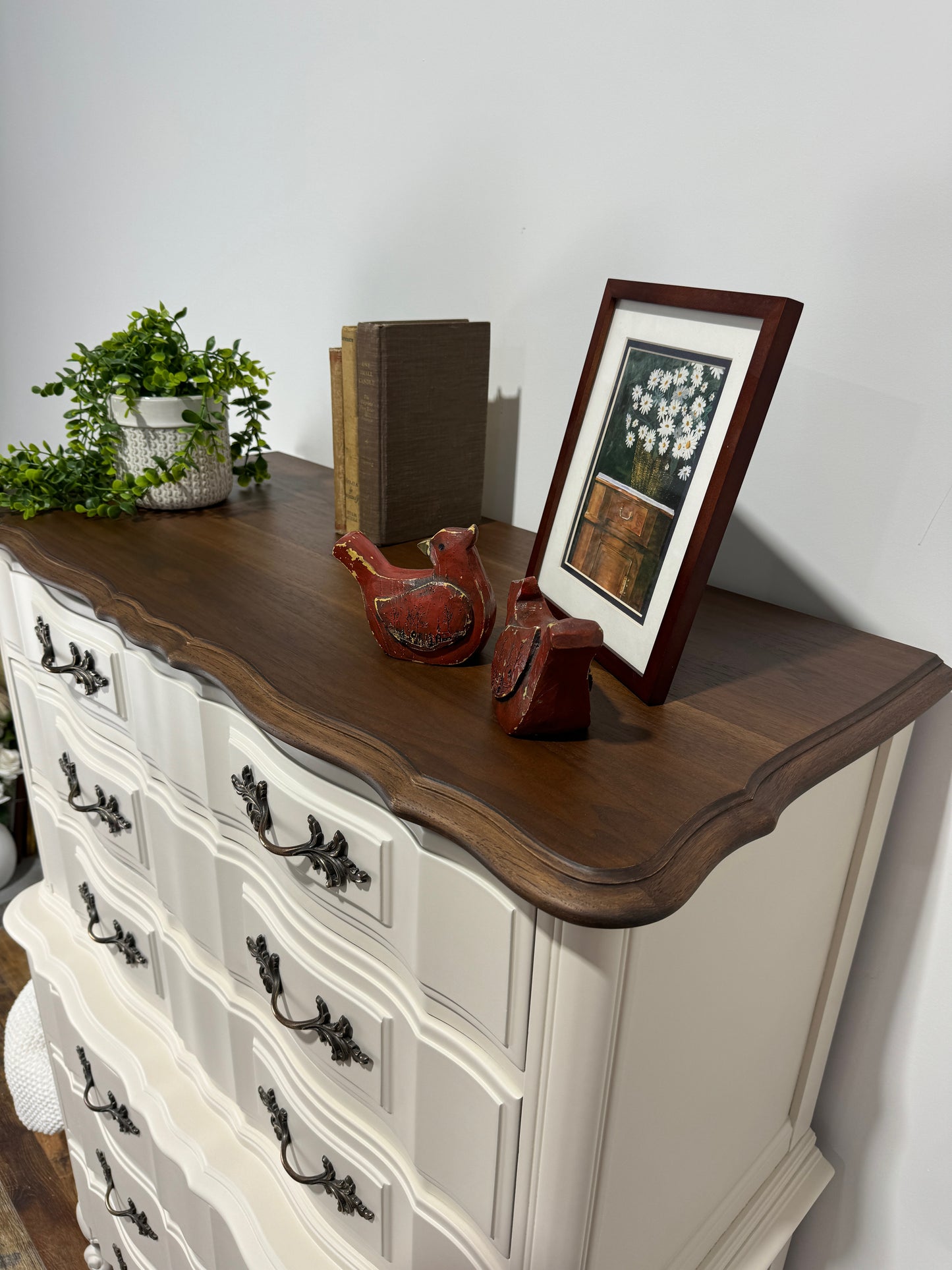 Vintage Thomasville French Provincial Chest of Drawers (White)