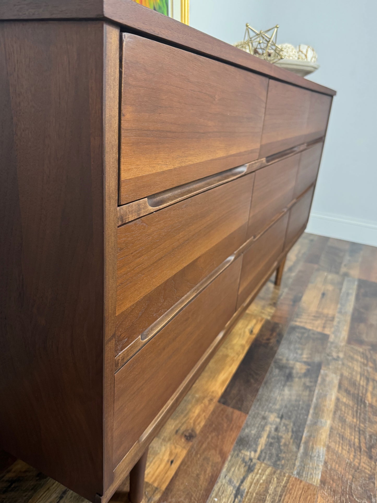 Westwood Mid-Century Modern 9-Drawer Dresser